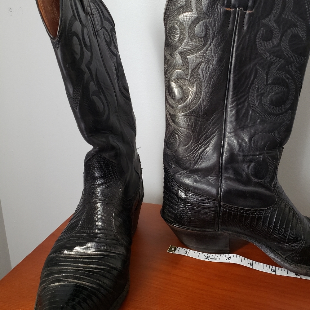 Vntage Nocona lizard black womans cowboy boots